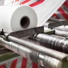 Paroc rød- og hvitstripet plastemballasje