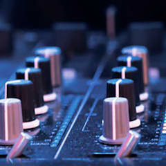 Audio mixing board