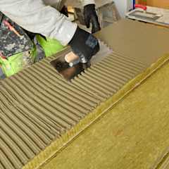 aplikacja kleju na lamele