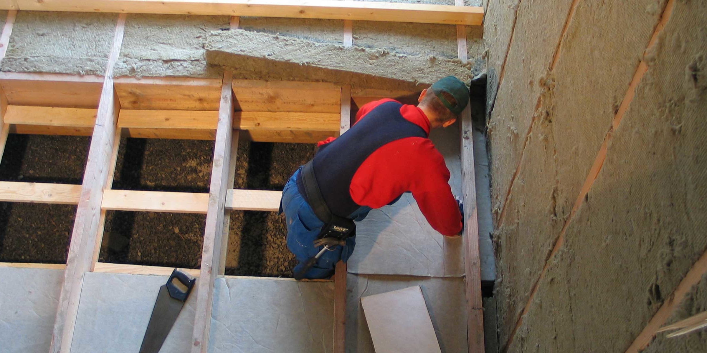 Etterisolering af bjælkelag over krybekælder