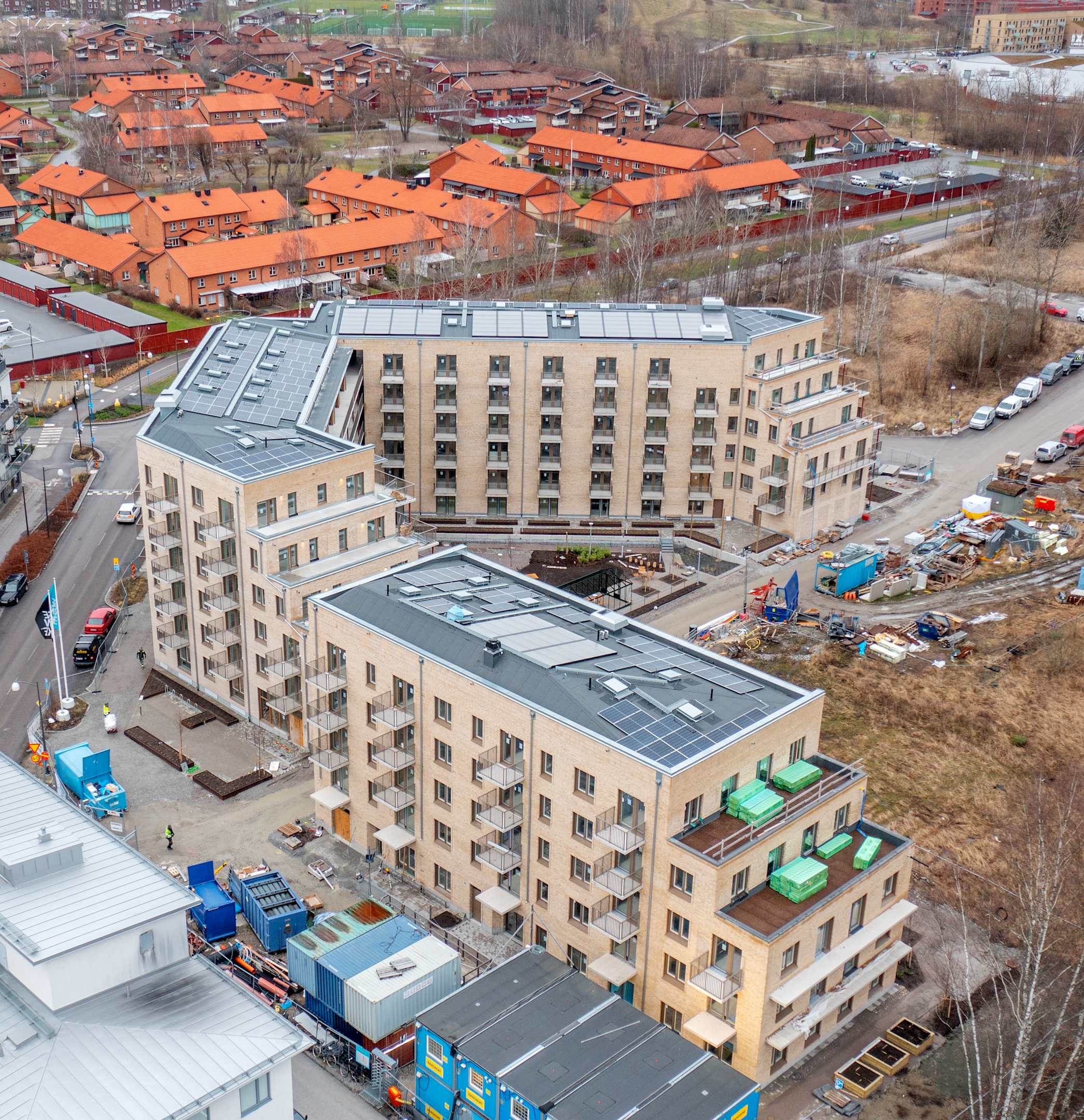 "Uusi Tamarindenin asuinalue Örebrossa ylhäältä nähtynä.