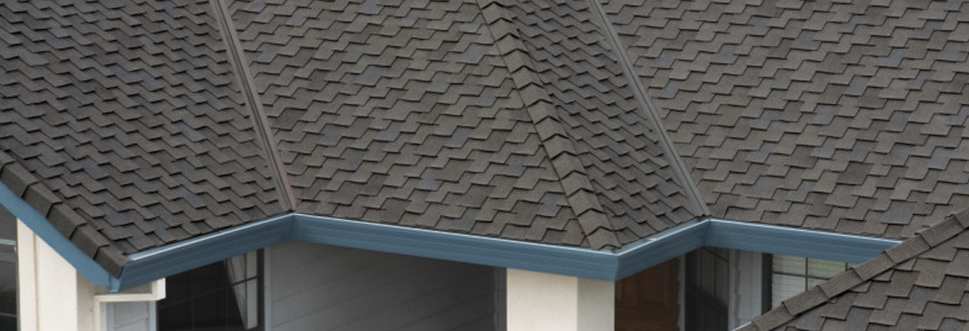 House with Woodcrest® Specialty Architectural Shingles in Mesquite
