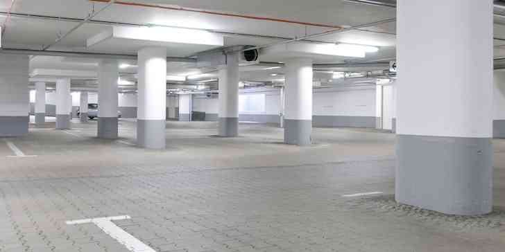 kellaritilojen ja pysäköintihallien katon eristys