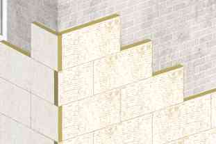 Namo siena su priklijuotomis plokštėmis