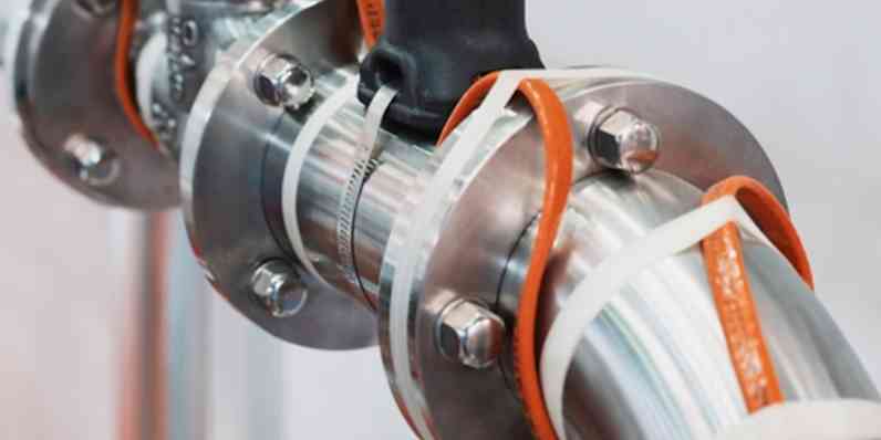 Piping with electrical tracing