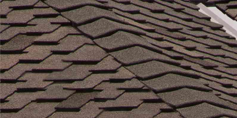 Close up of Woodmoor® shingle texture