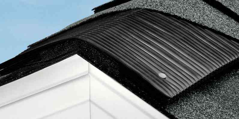 Closeup photo of a roof with VentSure® Rigid Roll Ridge Vent