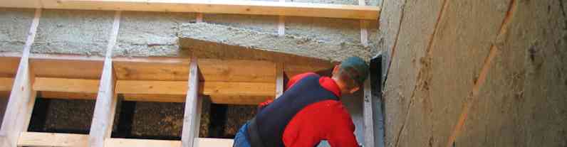 Efterisolering af gulvbjælkerne