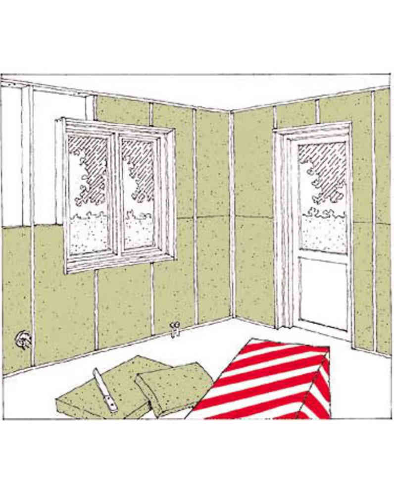 Monter isolasjonen i reisverket