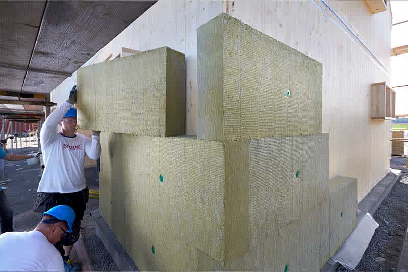 Monter platene forskjøvet