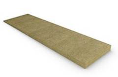 en skrånende plate av steinull 