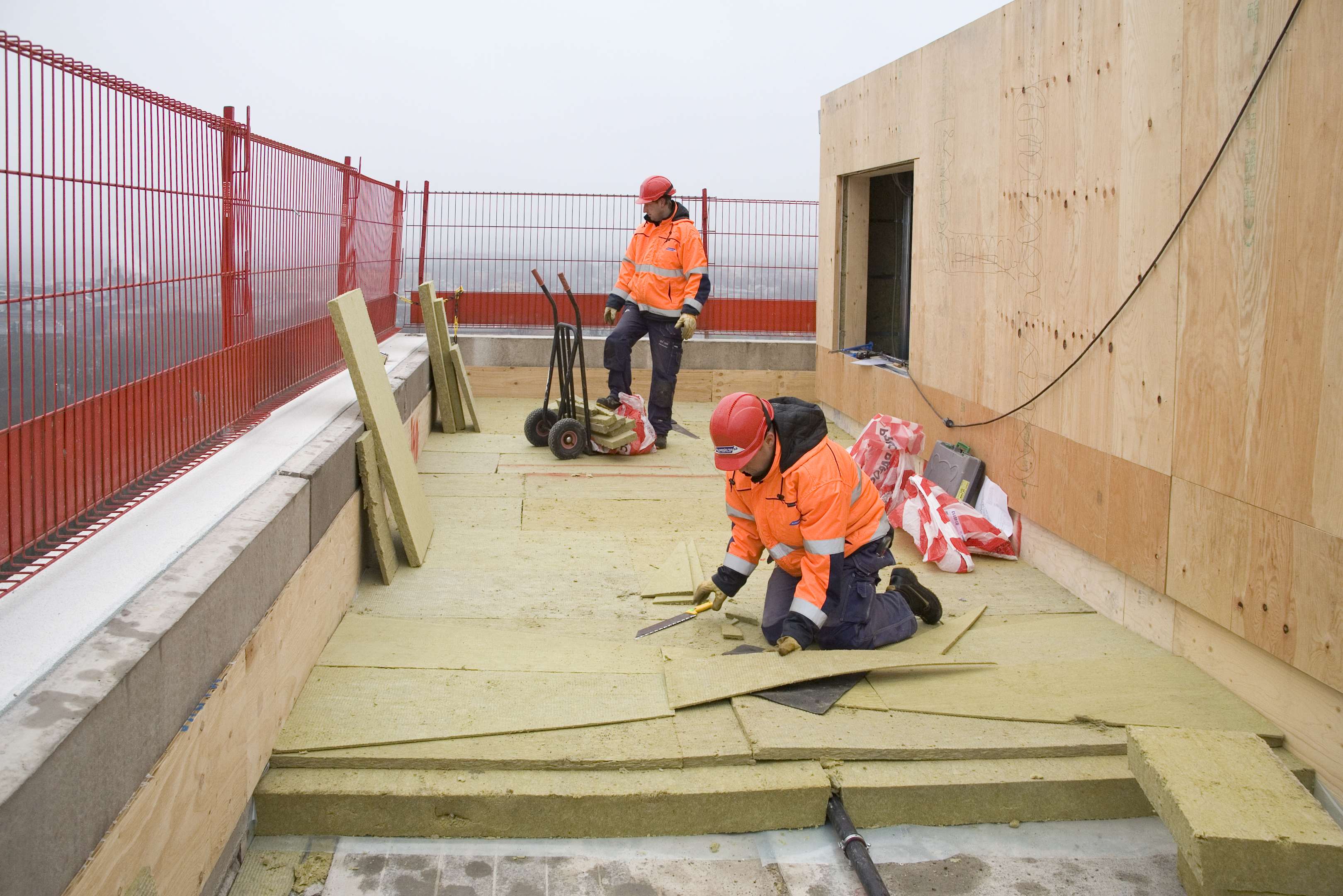 Jak skutecznie izolować dach płaski? 