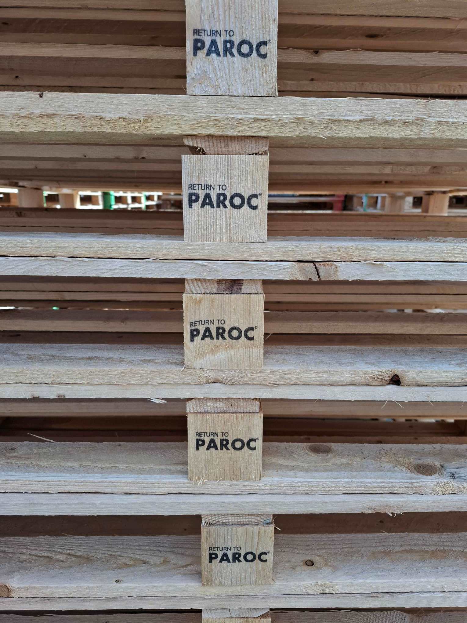 en pall stämplad med return to paroc