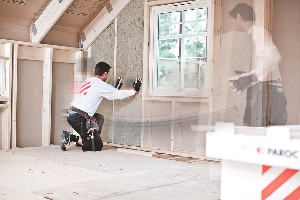 Weniger Wärmeverluste in Gebäuden mit Wärmedämmung