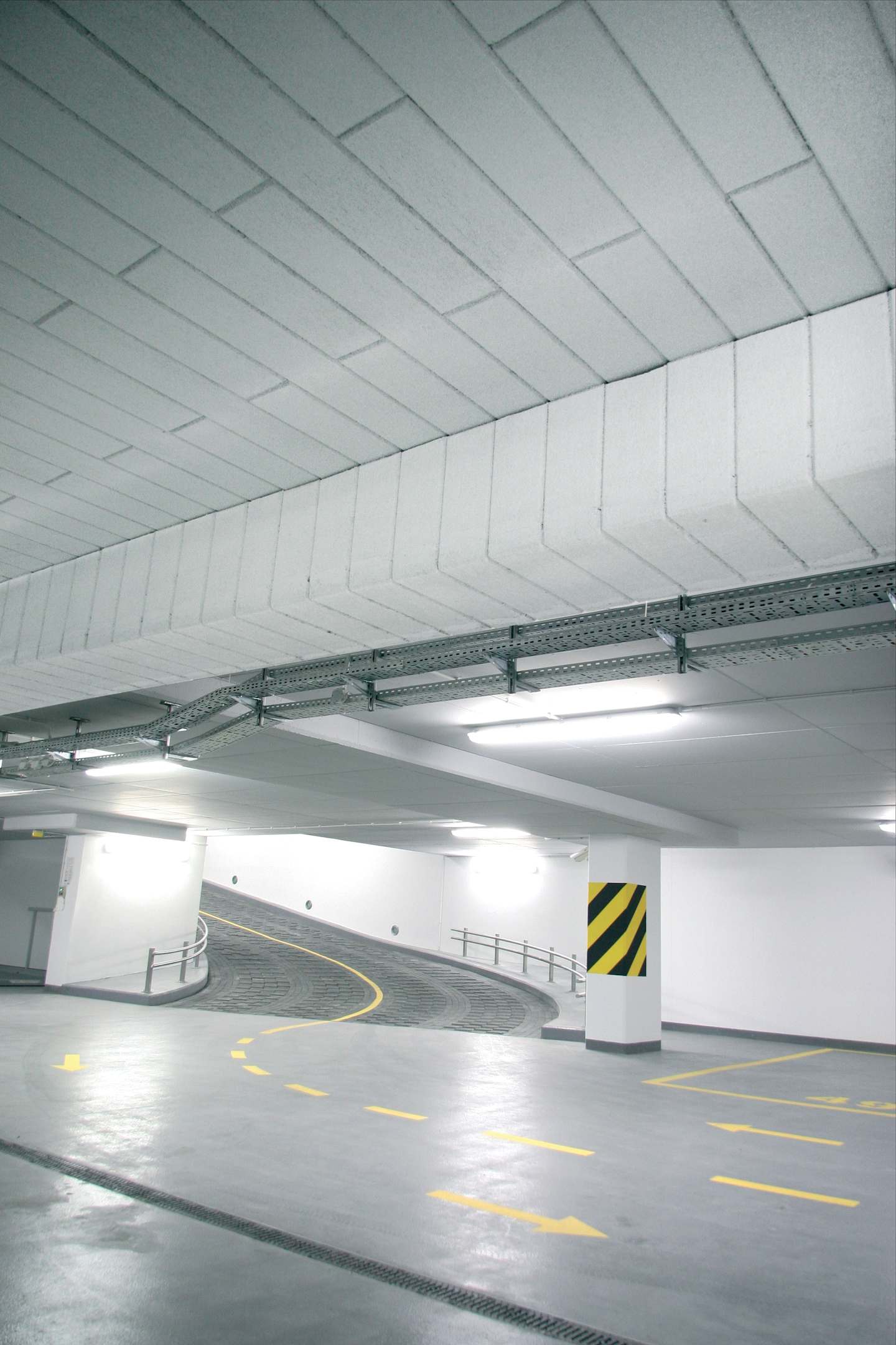 ocieplenie stropu parkingu