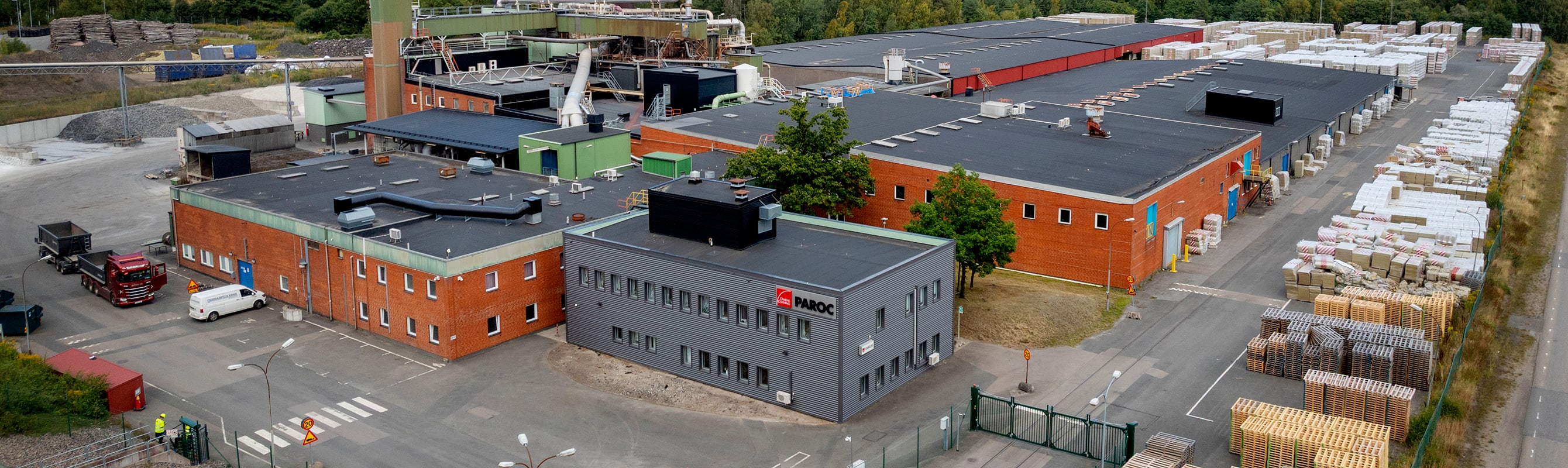Parocs fabrik i Hässleholm, drönarfoto