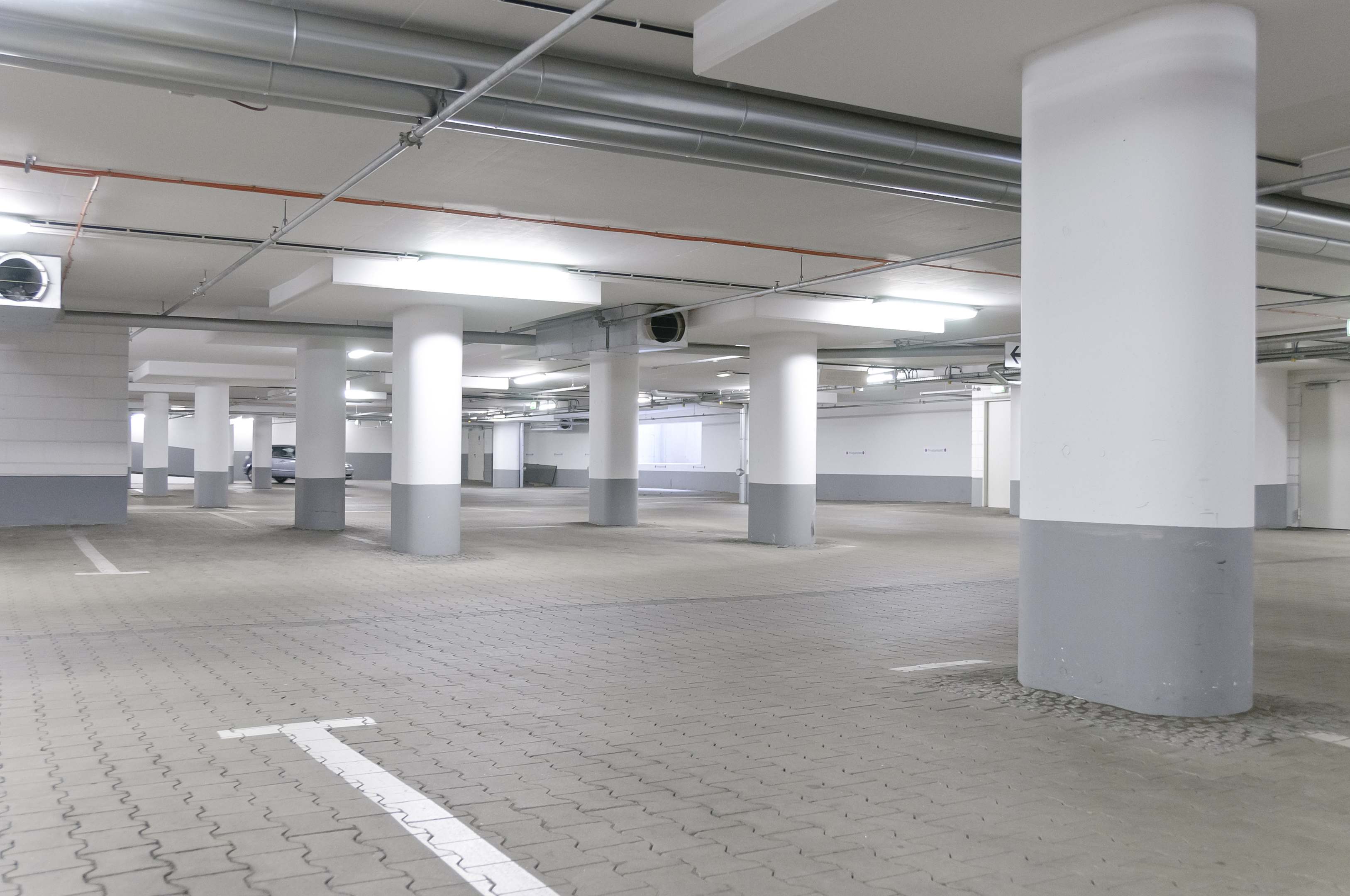 ocieplenie stropu w parkingu