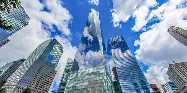 One world trade center image looking at sky with clouds